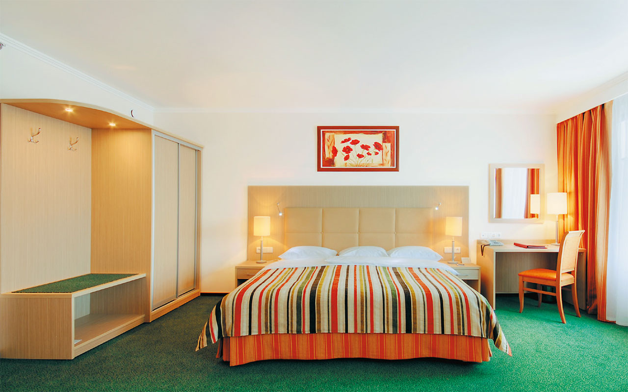 Мебель для гостиниц Кредо. Кровати для отелей